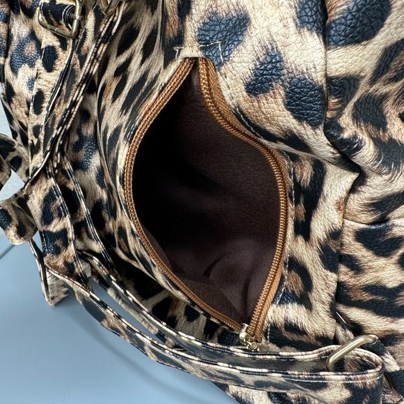 Brown Cheetah Fashionable Backpack - Picture 11 of 12